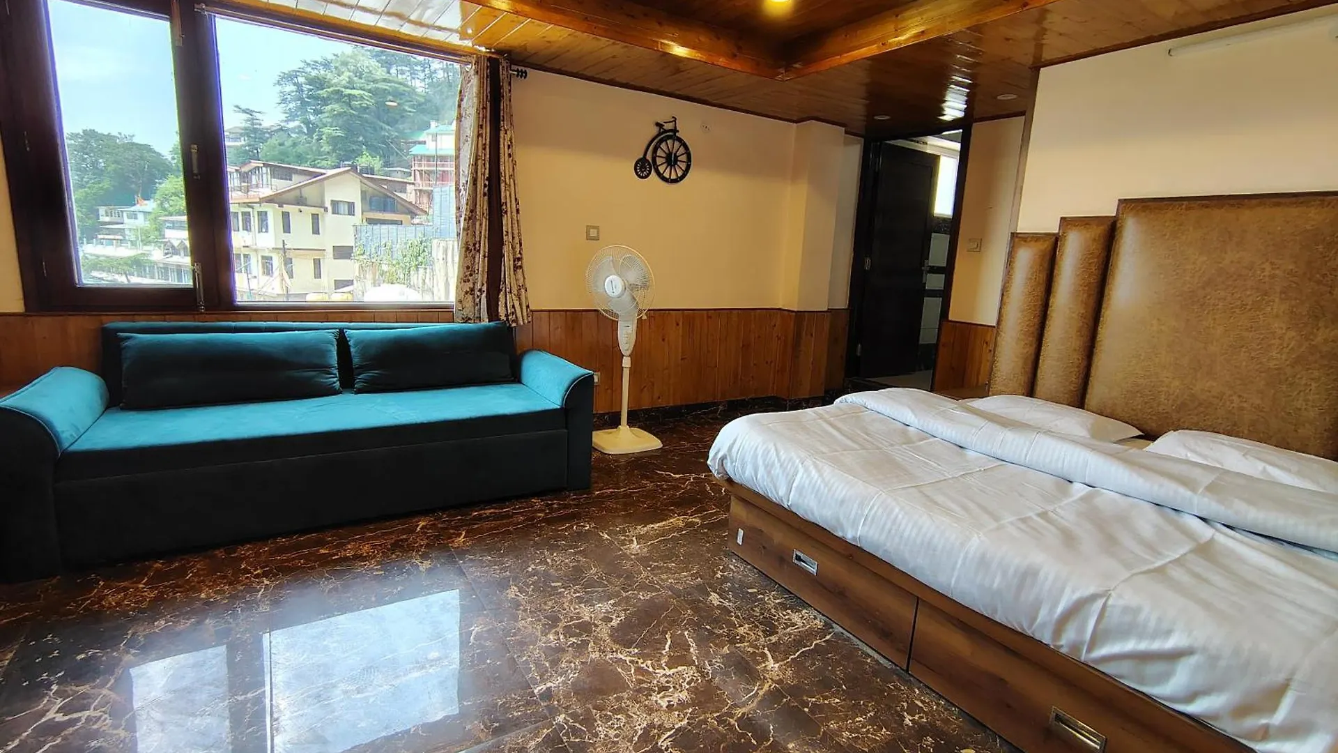 Hotel Gujral Shimla