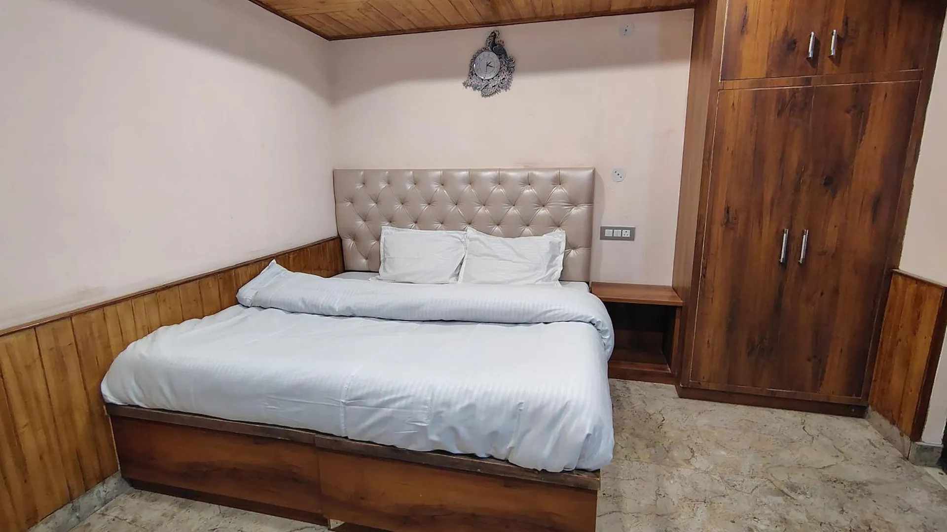 Hotel Gujral Shimla India